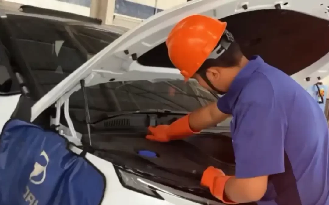 Mengenal Fungsi Air Radiator Mobil dan Kapan Harus Diganti